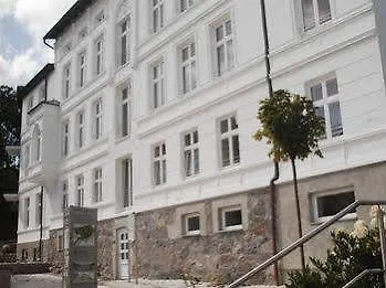 Fewo Am Steinbach 萨斯尼茨